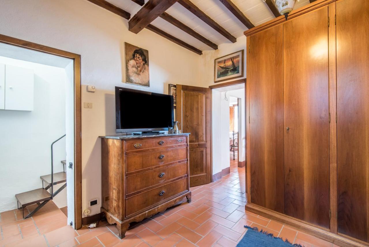 Casa Francesca Apartment มอนตาลชิโน ภายนอก รูปภาพ
